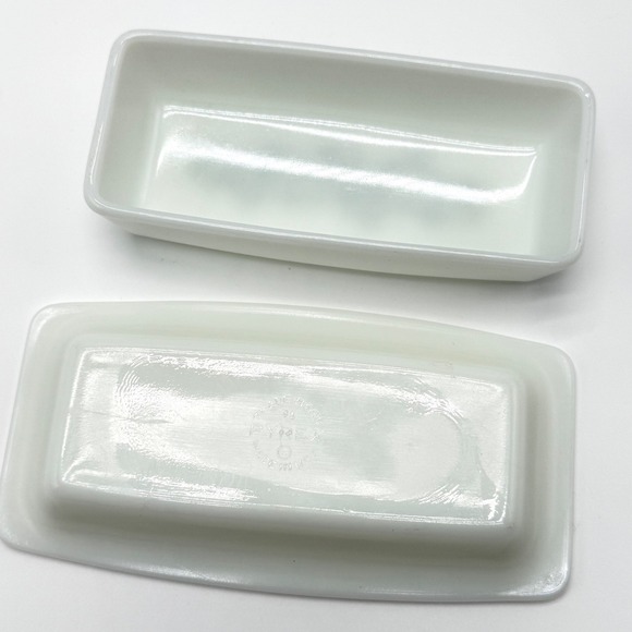 Vintage Pyrex Spring Blossom Green Crazy Daisy Milk Glass Butter Dish with Lid - Picture 4 of 7